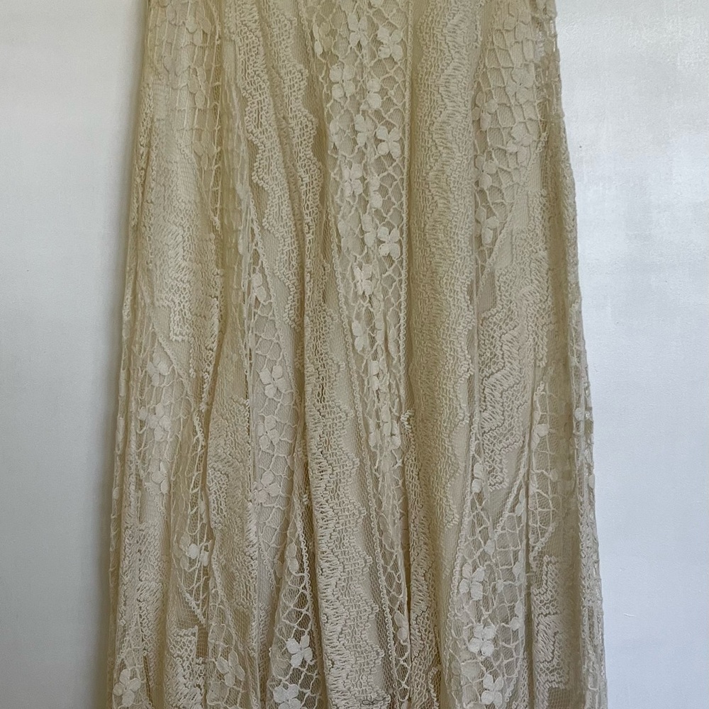 Elegant Cream Lace Skirt